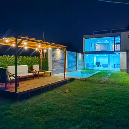 Casa De Playa Con Piscina Villa Ancon Ngoại thất bức ảnh